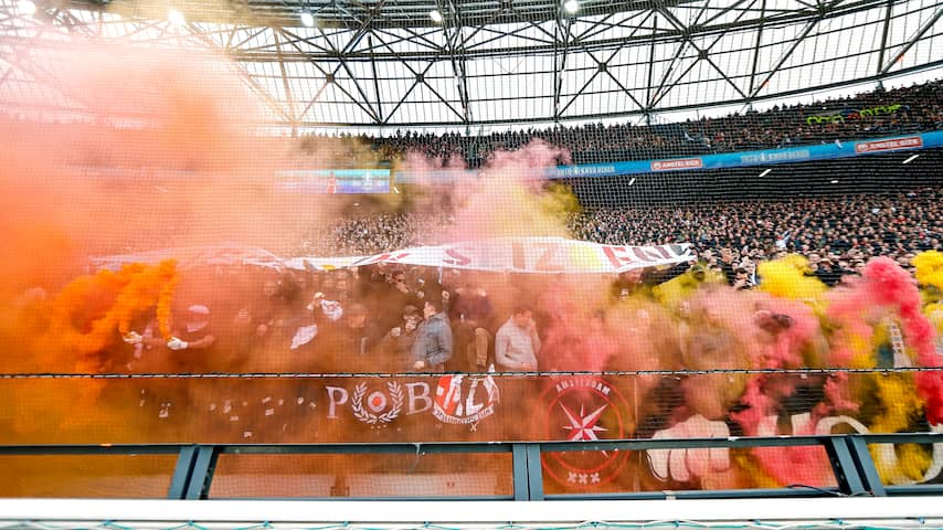 zak keuken druk Ajax krijgt boetes voor afsteken vuurwerk in bekerfinale en kampioensduel |  Voetbal | NU.nl