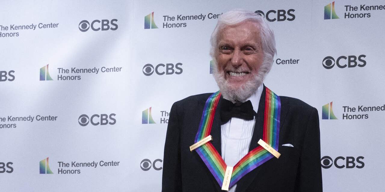 Hollywood-veteraan Dick Van Dyke gewond na eenzijdig auto-ongeluk