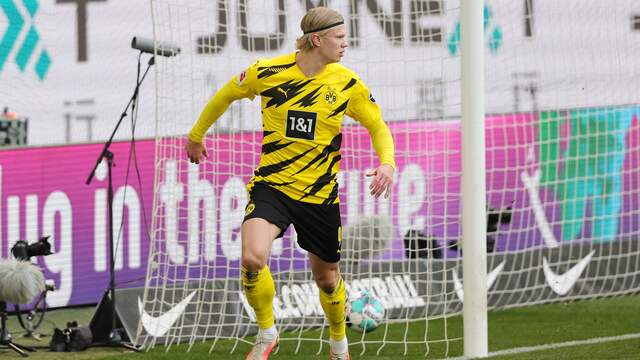 Erling Haaland scoorde voor de veertiende keer minimaal twee keer in een Bundesliga-duel.