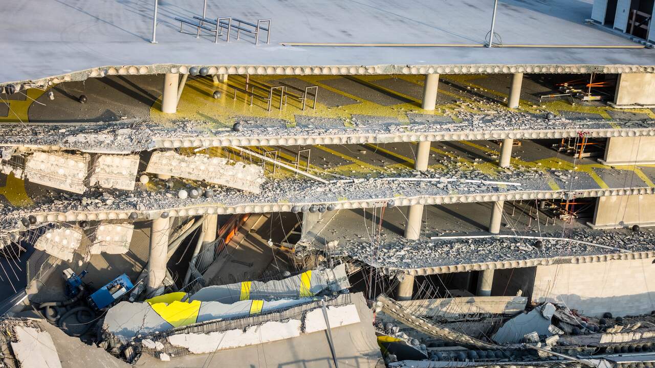 Parkeergarage in aanbouw vlakbij Eindhoven Airport deels ingestort