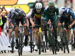 De Lie gefrustreerd na mislopen ritzege in Tour, ook Philipsen baalt