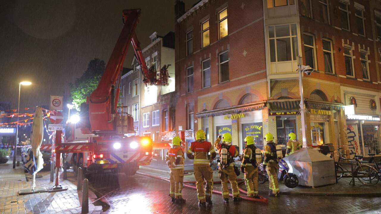 Rotterdamse shoarmazaak die de kapsalon bedacht is uitgebrand