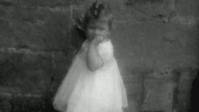 Elizabeth als peuter, rond 1927.