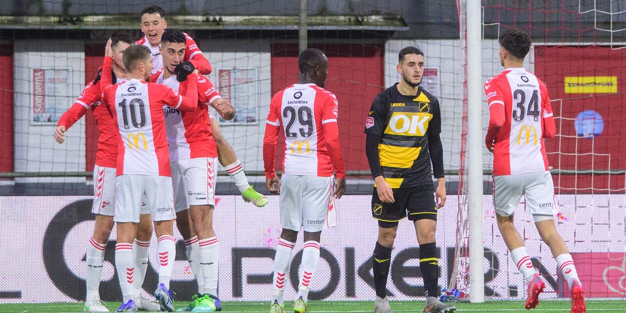 FC Emmen klopt NAC door omhaal Kharchouch en klimt naar tweede plaats