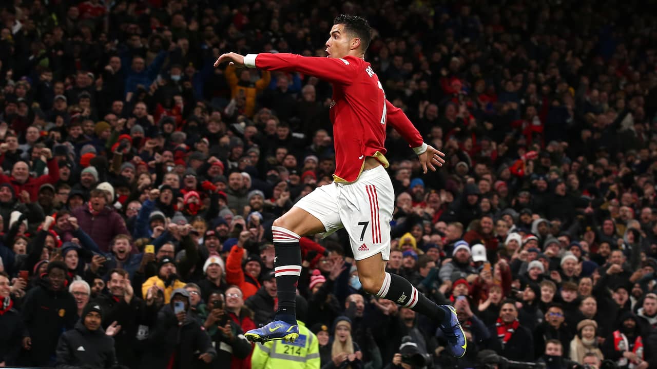 Cristiano Ronaldo, die donderdagavond de achthonderdste treffer uit zijn loopbaan maakte, wordt geprezen door interim-coach Ralf Rangnick.