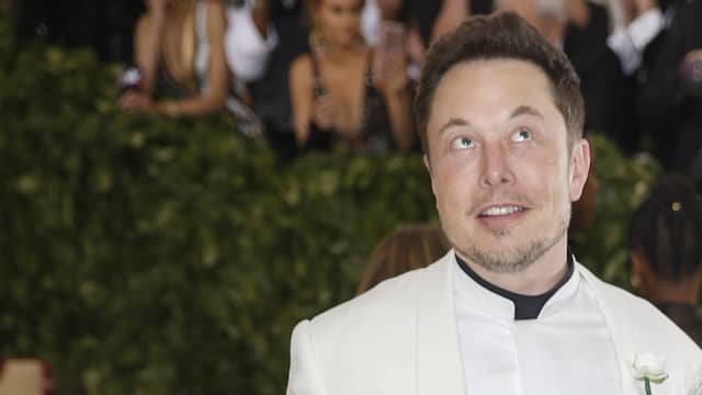 Zangeres Grimes en Elon Musk verwachten eerste kind | NU ...