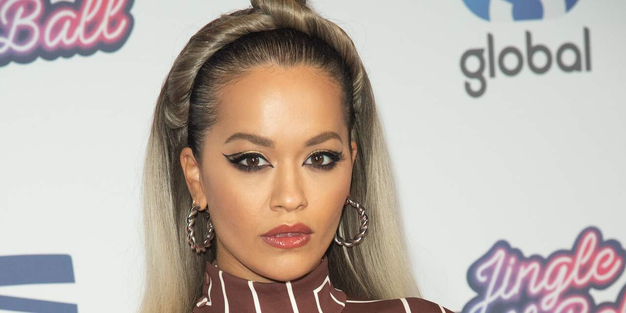 Rita Ora heeft spijt van overtreden coronaregels op verjaardag: 'Ik schaam me'