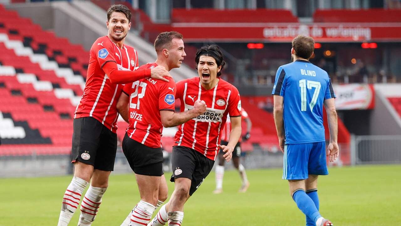 PSV viert feest na de gelijkmaker van Mario Götze.