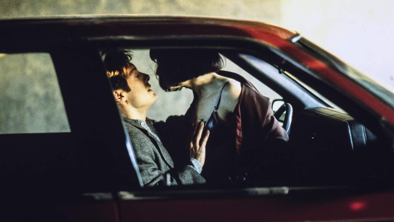 Beeld uit video: Bekijk hier de trailer van Crash (1996)