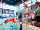 Zwemouders in Groningen hoeven geen coronapas meer te tonen