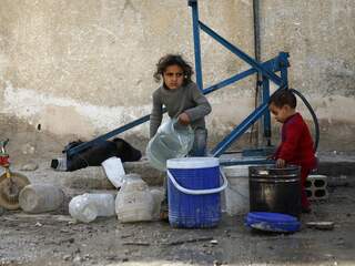 Gevluchte kinderen in Douma