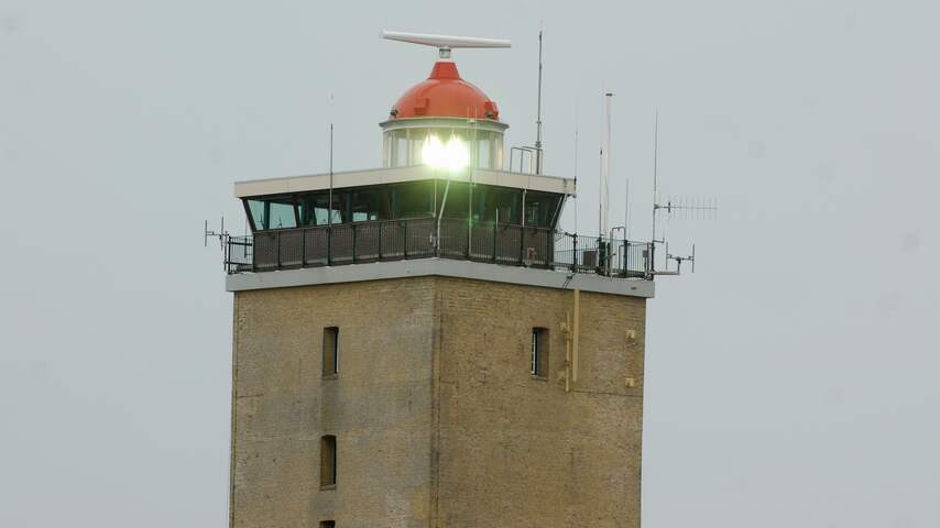 Vuurtoren Terschelling brandt weer na verhelpen technisch mankement