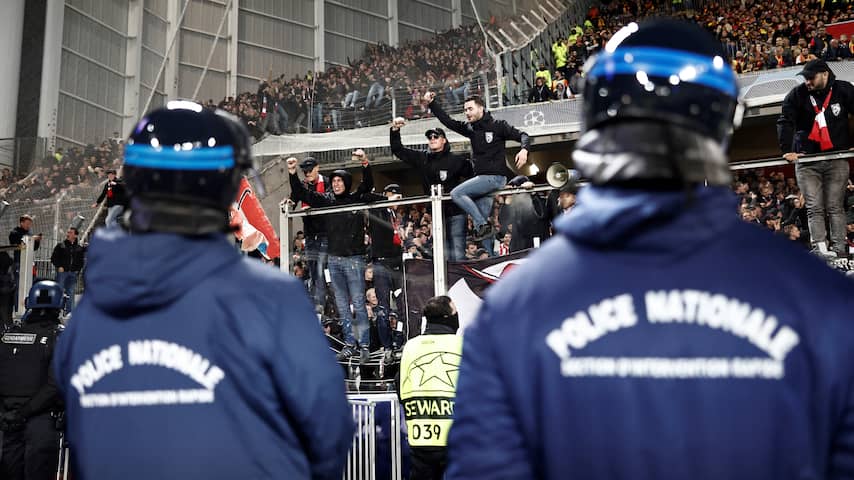 Luuk de Jong baalt flink van rellende PSV-fans: 'Ze verpesten het voor anderen'