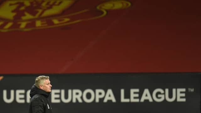 Ole Gunnar Solskjaer voor een van de rode doeken op Old Trafford.