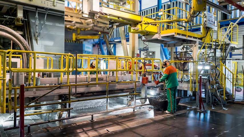 Personeel Tata Steel Nederland stemt in met fusie ThyssenKrupp