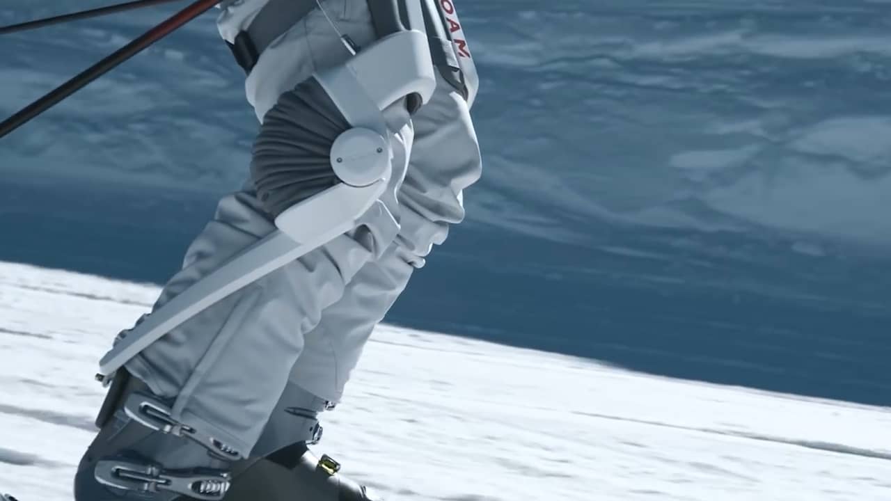 Beeld uit video: Robot-skelet maakt skiën makkelijker