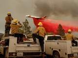 Duizenden mensen vluchten voor grote natuurbrand in Californië