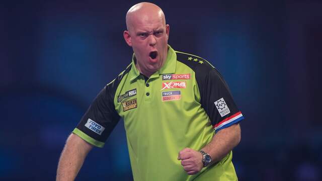 Van Gerwen S Lead Shrinks Again In Semi Final World Cup Darts Teller Report