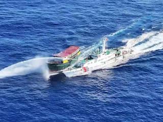 Chinese en Filipijnse schepen raken elkaar op zee