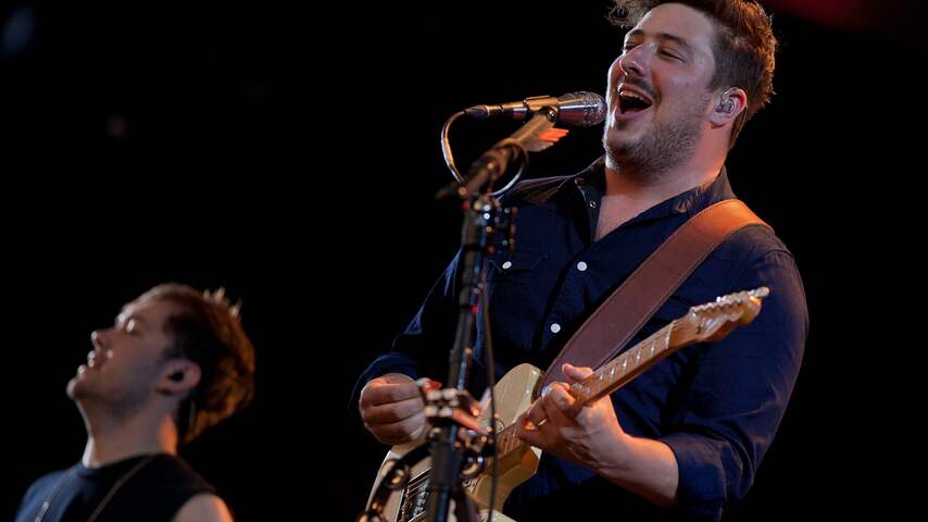 Mumford & Sons geven optreden in het Goffertpark Nijmegen