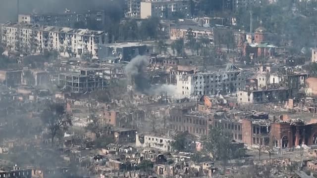 Drone filmt verwoesting van Oekraïense stad Vovchansk
