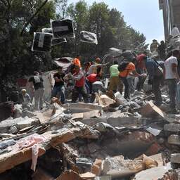 Autoriteiten melden tientallen doden na zware aardbeving in Mexico
