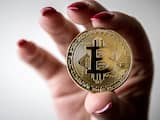 XTRA Cryptovaluta Bitcoin
caption ILLUSTRATIEF - De cryptovaluta Bitcoin. Veel mensen zien de digitale munt als investering terwijl economen waarschuwen voor een bubbel. ANP XTRA ROB ENGELAAR