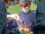 Chirurg livestreamt operatie met Google Glass