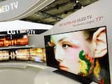 LG heeft de grootste ultra-hd-tv met oled-scherm ooit getoond tijdens consumentenelektronicabeurs IFA.