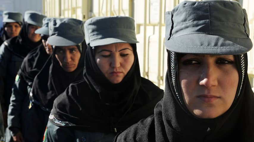 Vrouwelijke Afghaanse politie