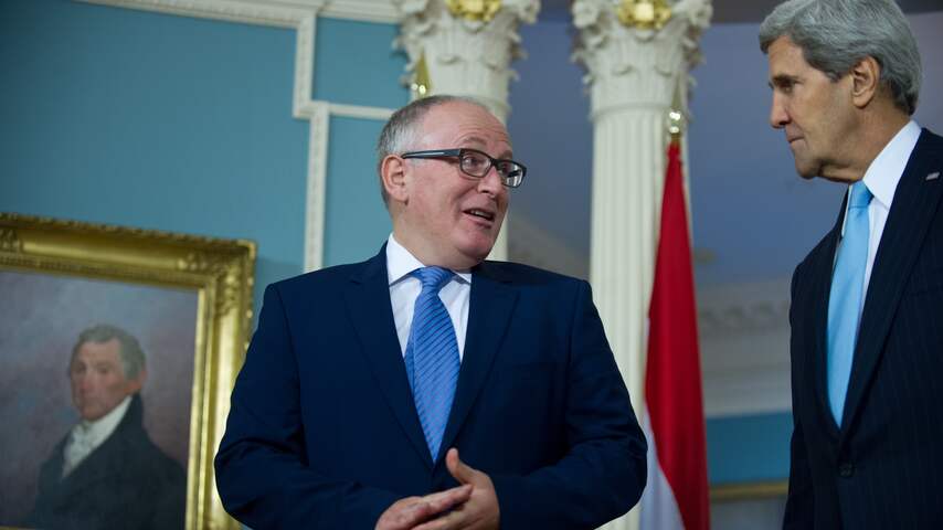 Timmermans ontmoet Kerry