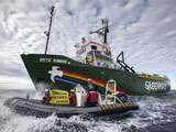 Vier activisten van Greenpeace die in het Russische Moermansk vastzitten vanwege protesten bij een boorplatform worden aangeklaagd voor piraterij