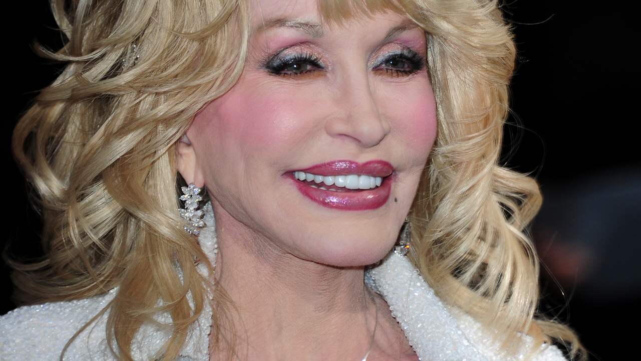 Dolly Parton Is Happy That Husband Can See Inner Beauty Teller Report