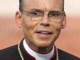 Paus wil rustpauze voor 'pronkbisschop'