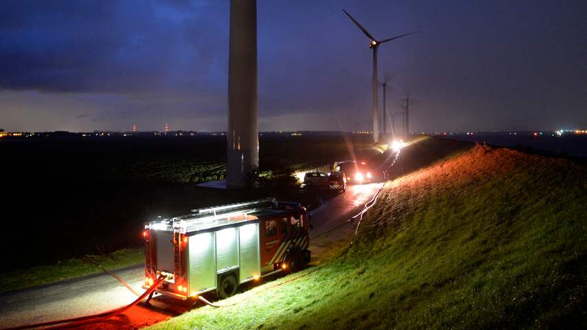 Dode bij brand in windturbine Ooltgensplaat