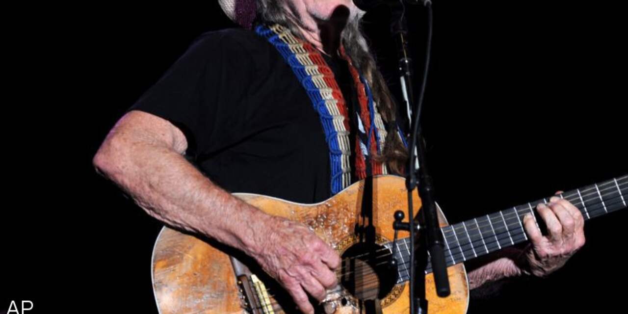 Countrylegende Willie Nelson krijgt voorafgaand aan Grammy's eerbetoon