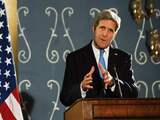 Daarnaast spoorde Kerry de bevolking van Egypte aan om door te blijven gaan met hun "mars naar de democratie".