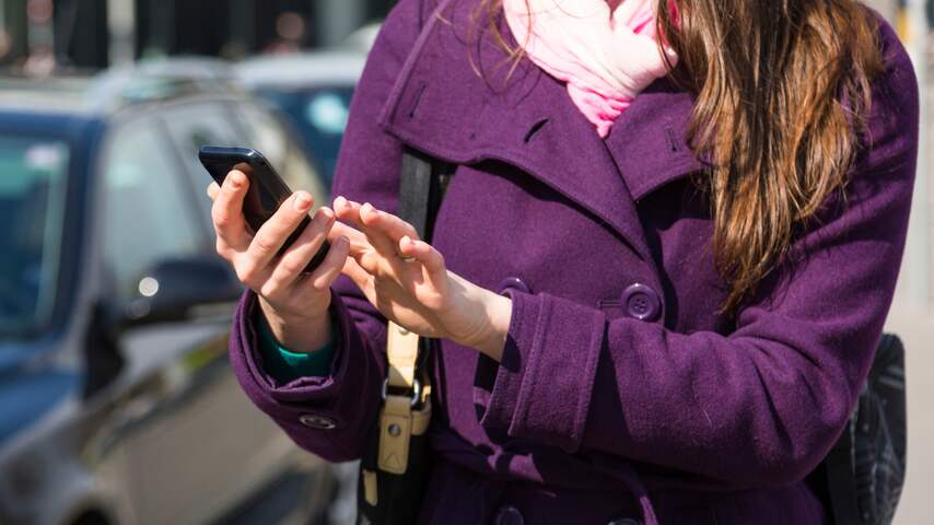 Smartphone roaming