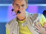 Justin Bieber treedt op bij de uitreiking van de Billboard Music Awards. 