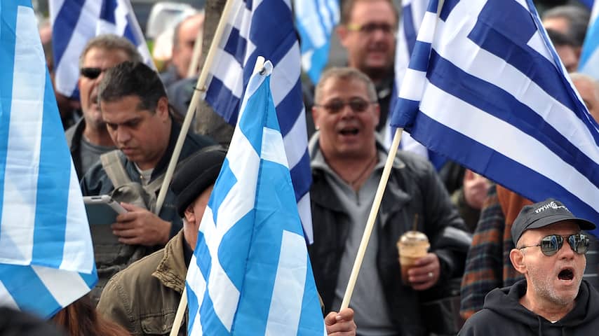 Grieken staken tegen loonverlaging