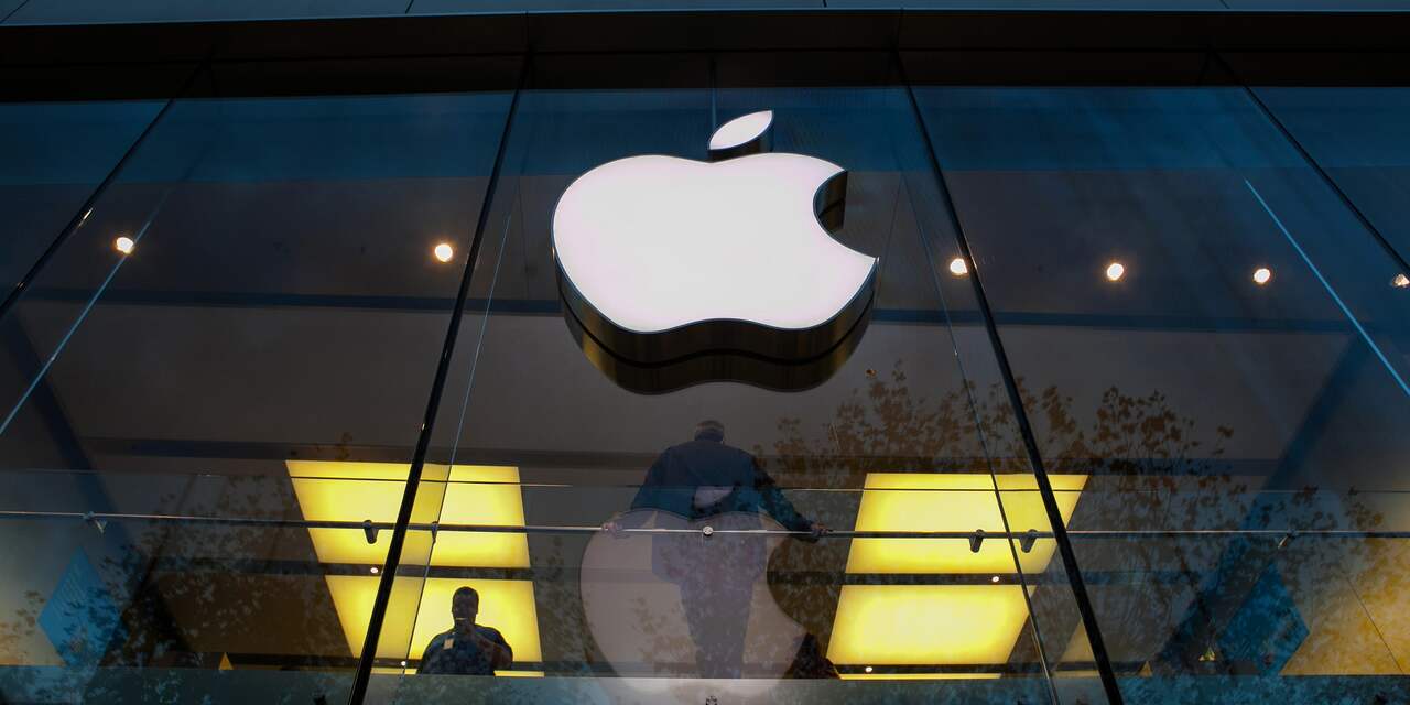 Ramkraak pas geopende Apple Store Haarlem