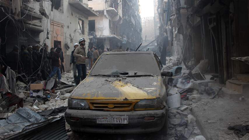 Zeker 22 doden bij bombardement Aleppo