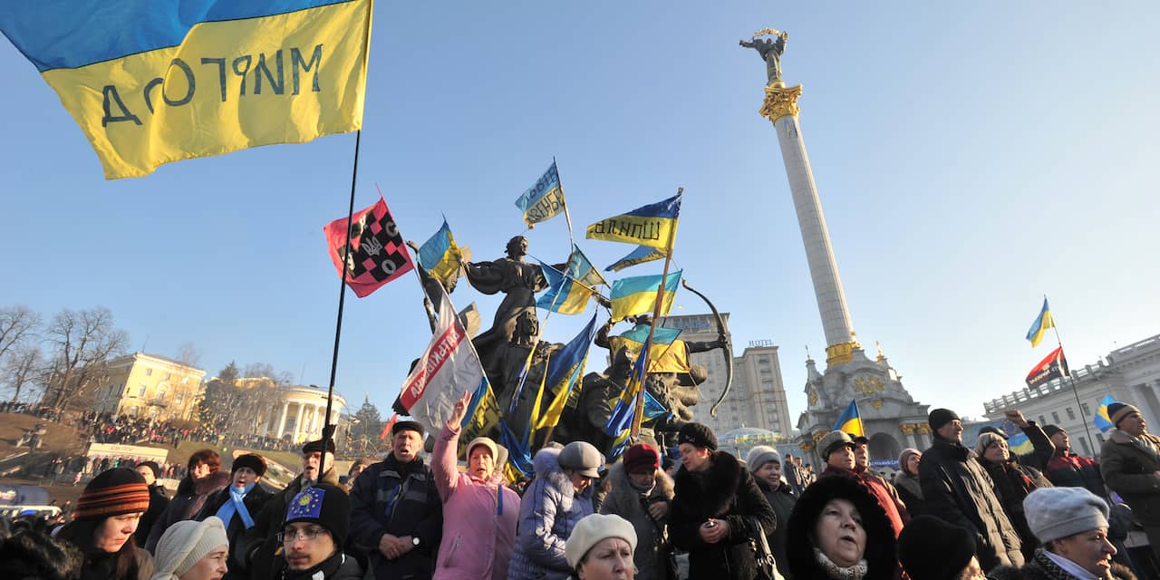 Betogers willen Jatsenjoek als interim-leider