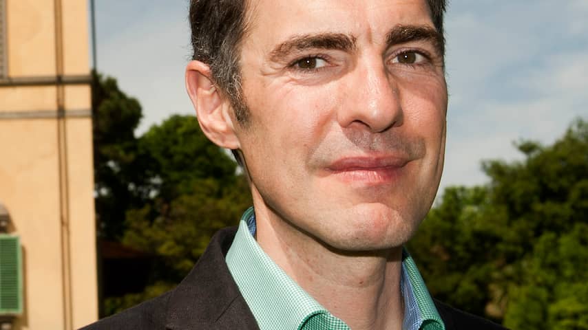 Johan Nijenhuis wijzigde seksscènes Toscaanse bruiloft