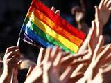 Aantal deelnemers vluchtelingenboot Gay Pride komt gemaskerd