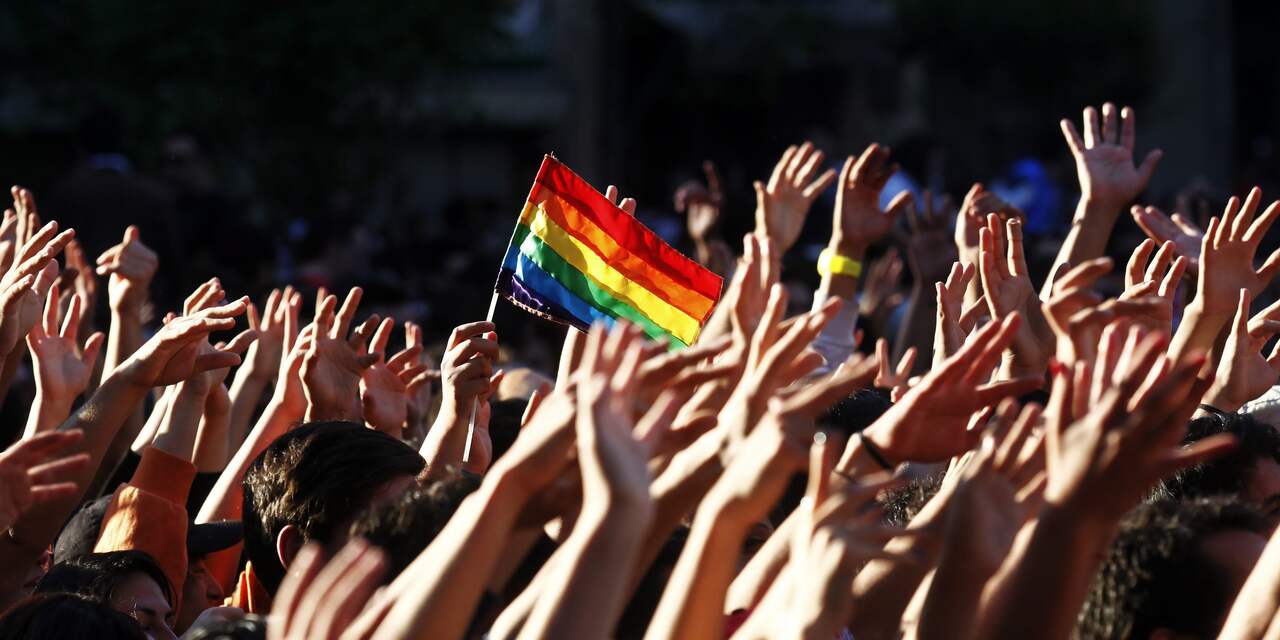 Opstelten geeft aanpak geweld tegen homo's meer prioriteit