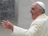Paus noemt internet 'een geschenk van God'