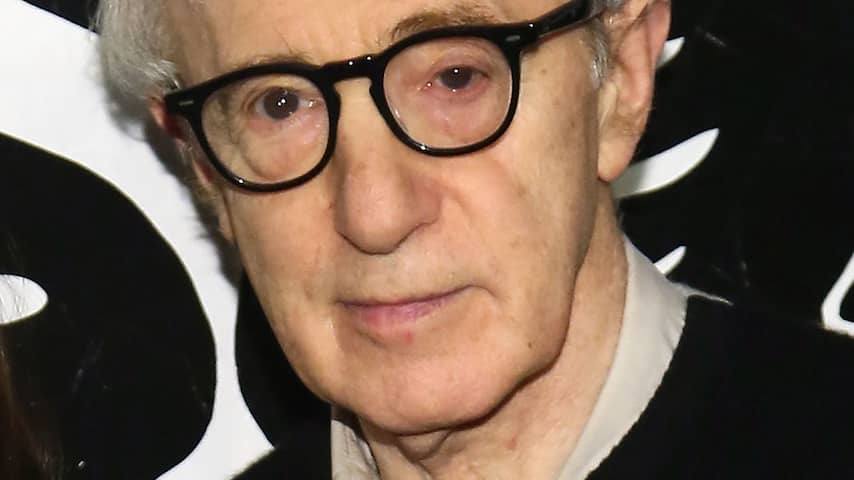 Dylan Farrow vindt dat acteurs die met Woody Allen werken 'zwijgcultuur in stand houden'