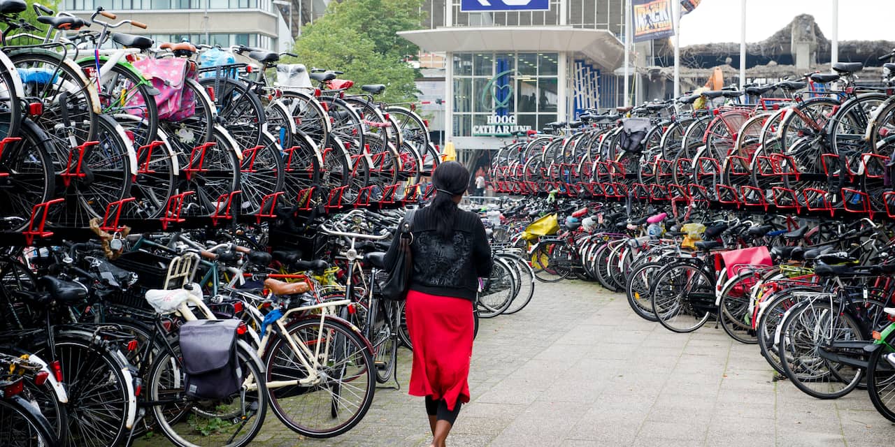 ChristenUnie wil dat NS meer meebetaalt aan fietsenstallingen