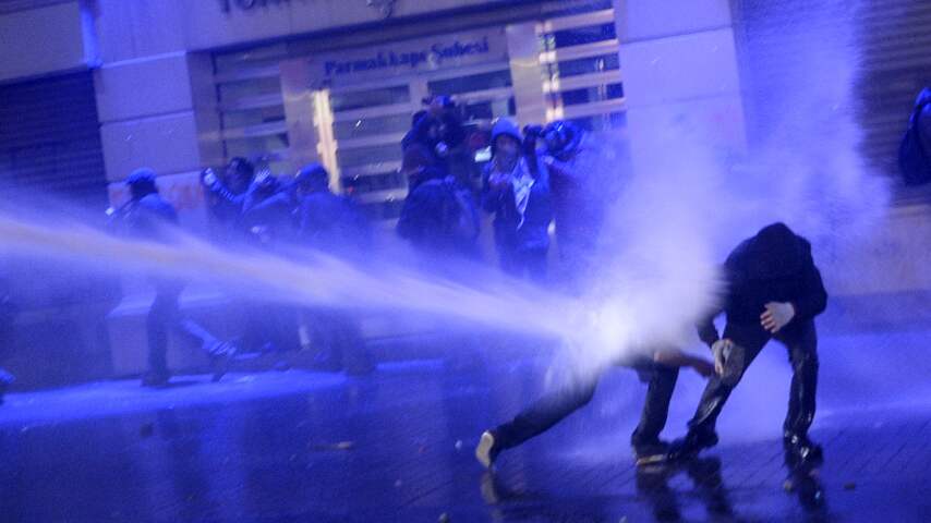 Massaal protest tegen internetwet Turkije